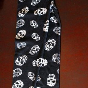 Black Skull Leggings